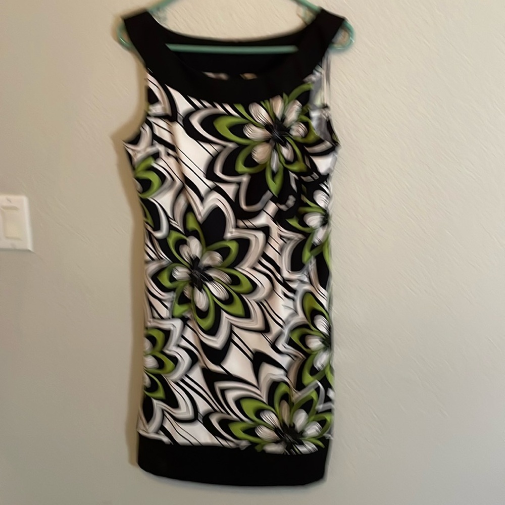 Size 12 vintage-style dress